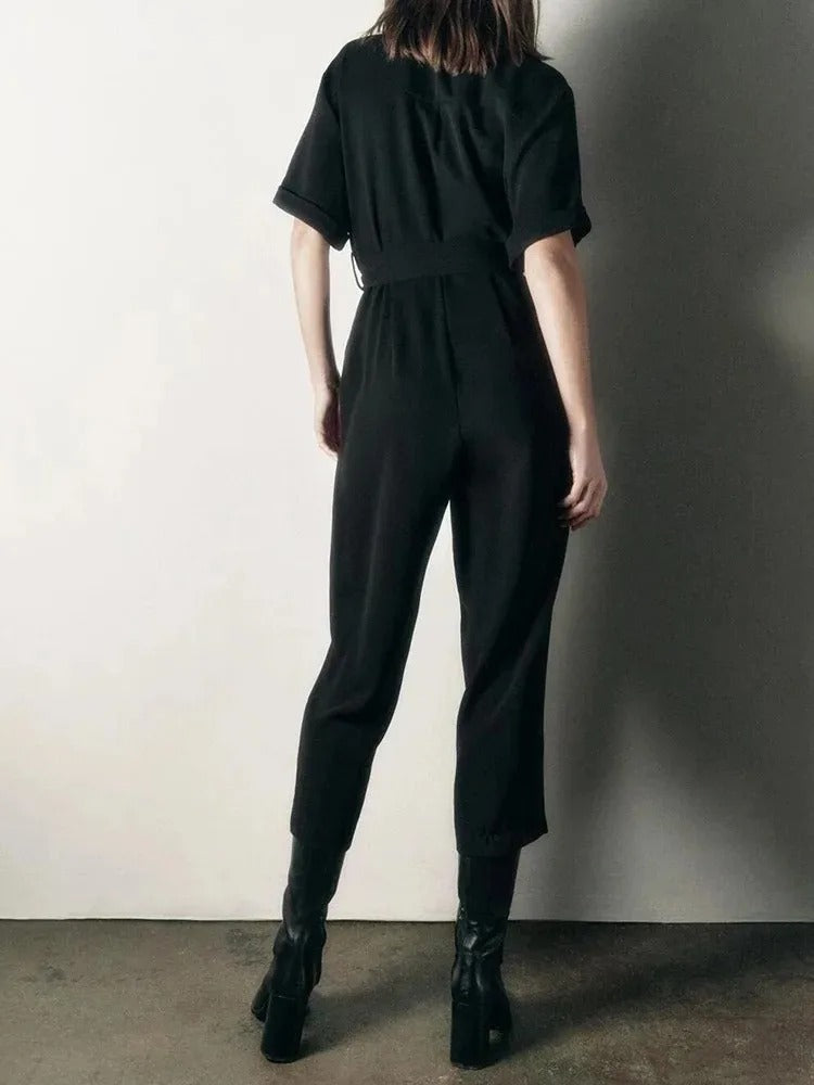 Kortærmet jumpsuit til kvinder