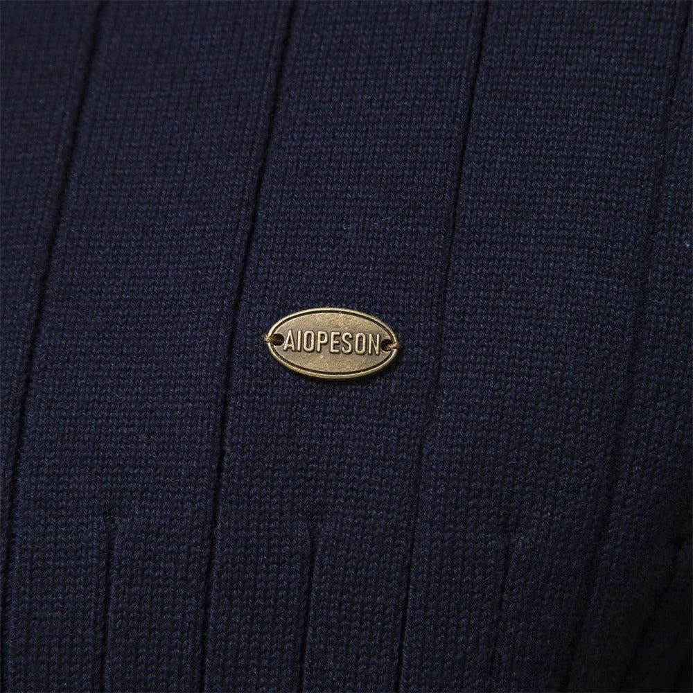 Strikket sweater med standkrave til mænd