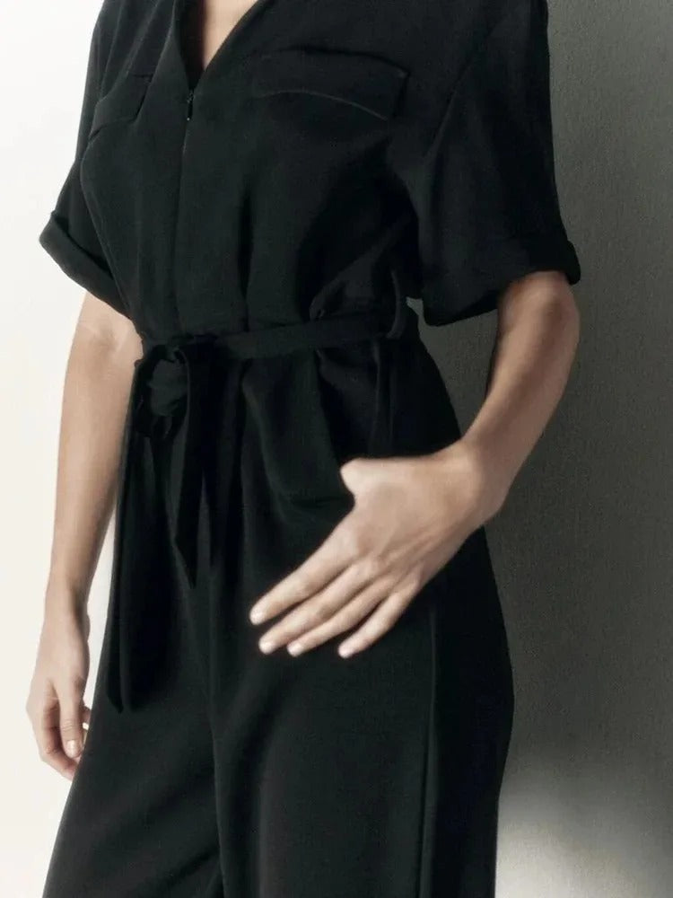 Kortærmet jumpsuit til kvinder