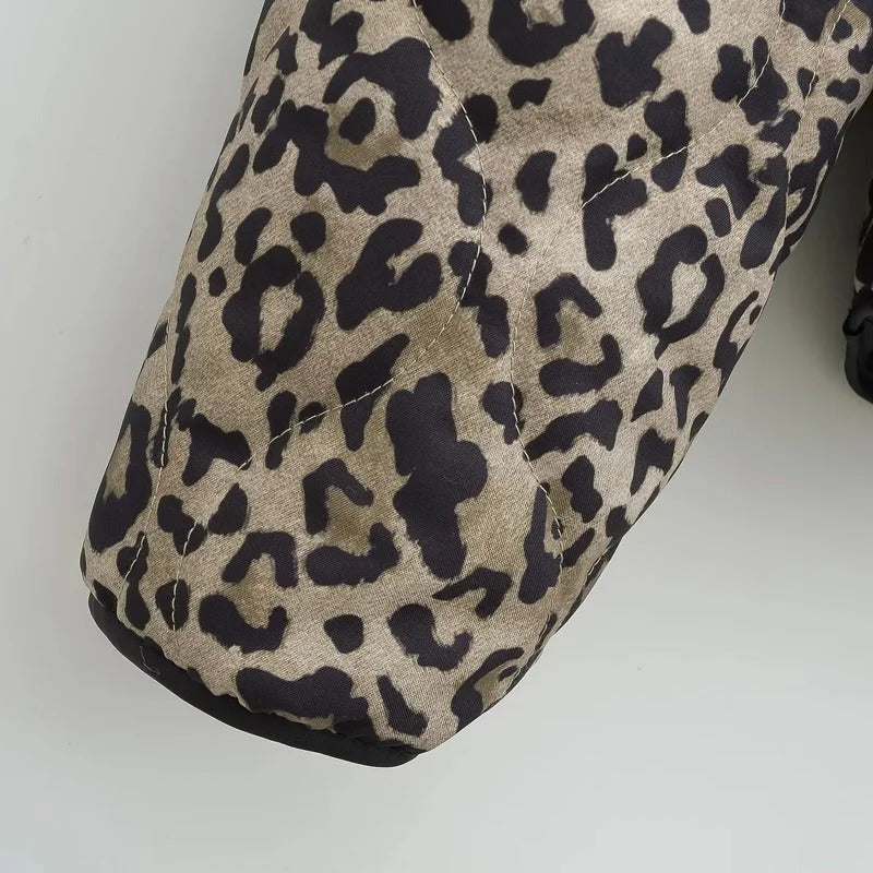 Leopard-vatteret jakke til kvinder