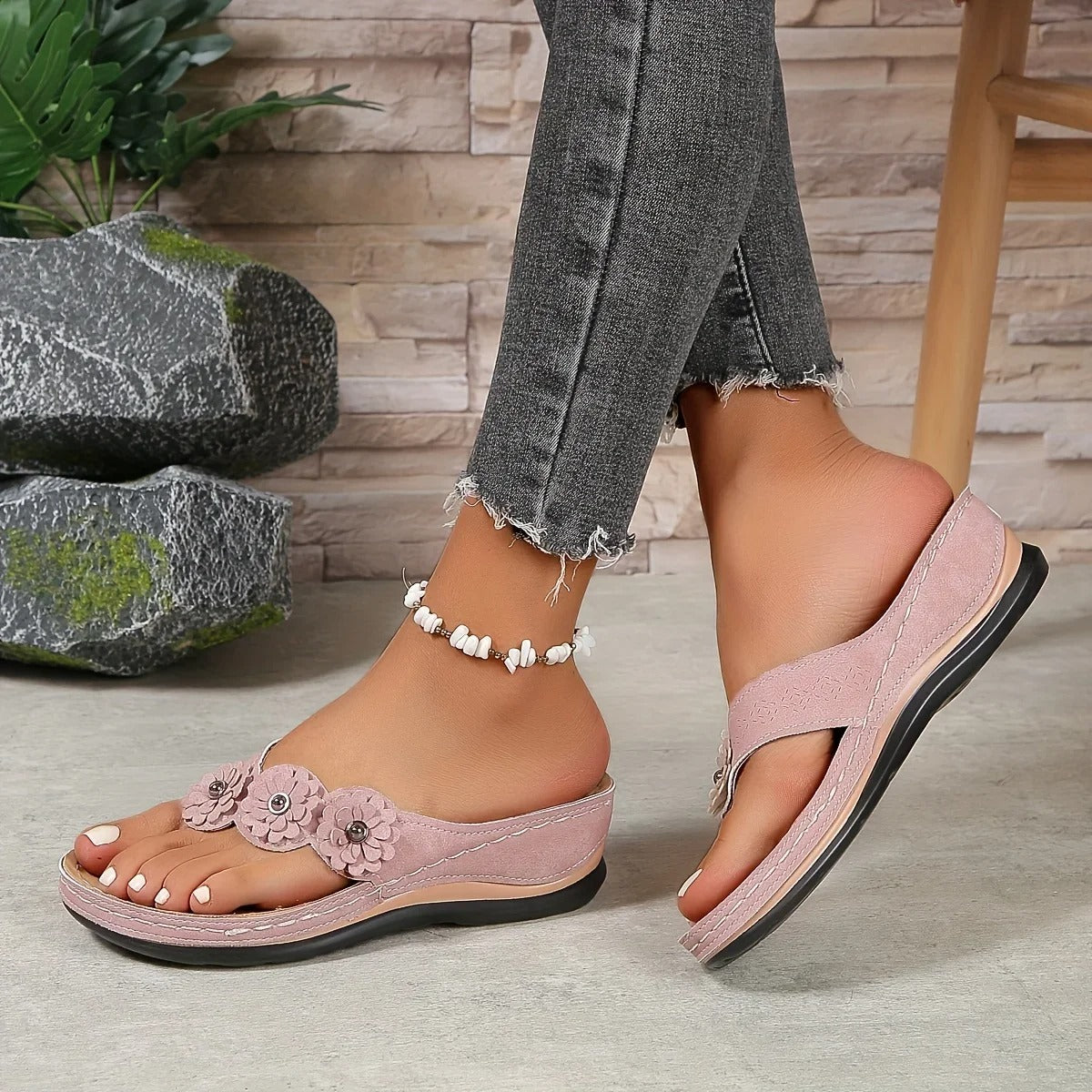 Blomstrede slip-on-strandtøfler til kvinder
