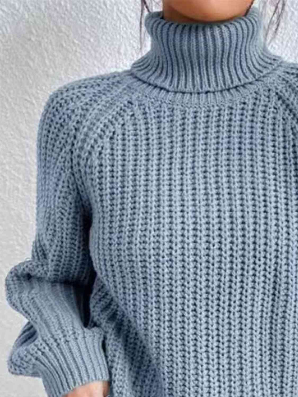 Angela Pull Kvinde – Ribbet Turtleneck Sweater med Chic Side Slids til Elegant Efterår/Vinter