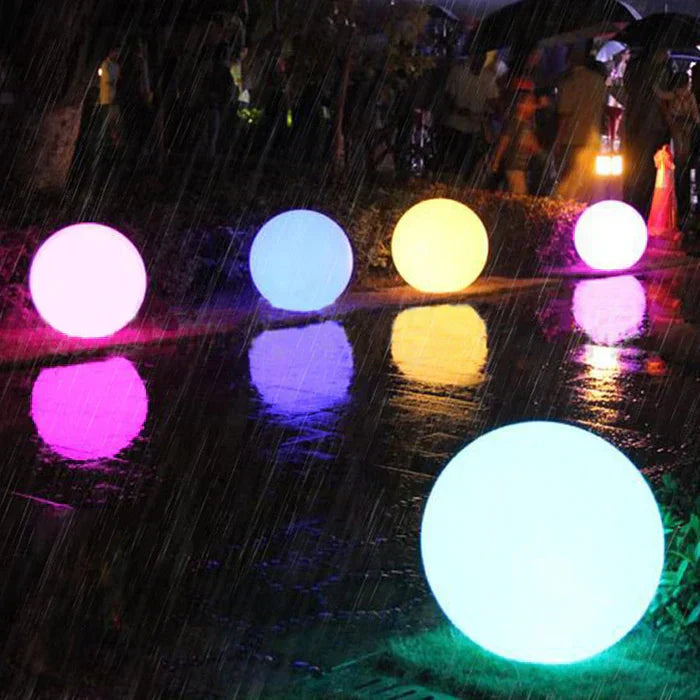 AuraKleur havebold LED-belysning – 16 farver – Trådløs, vejrbestandig og stemningsfuld til have, terrasse og fest