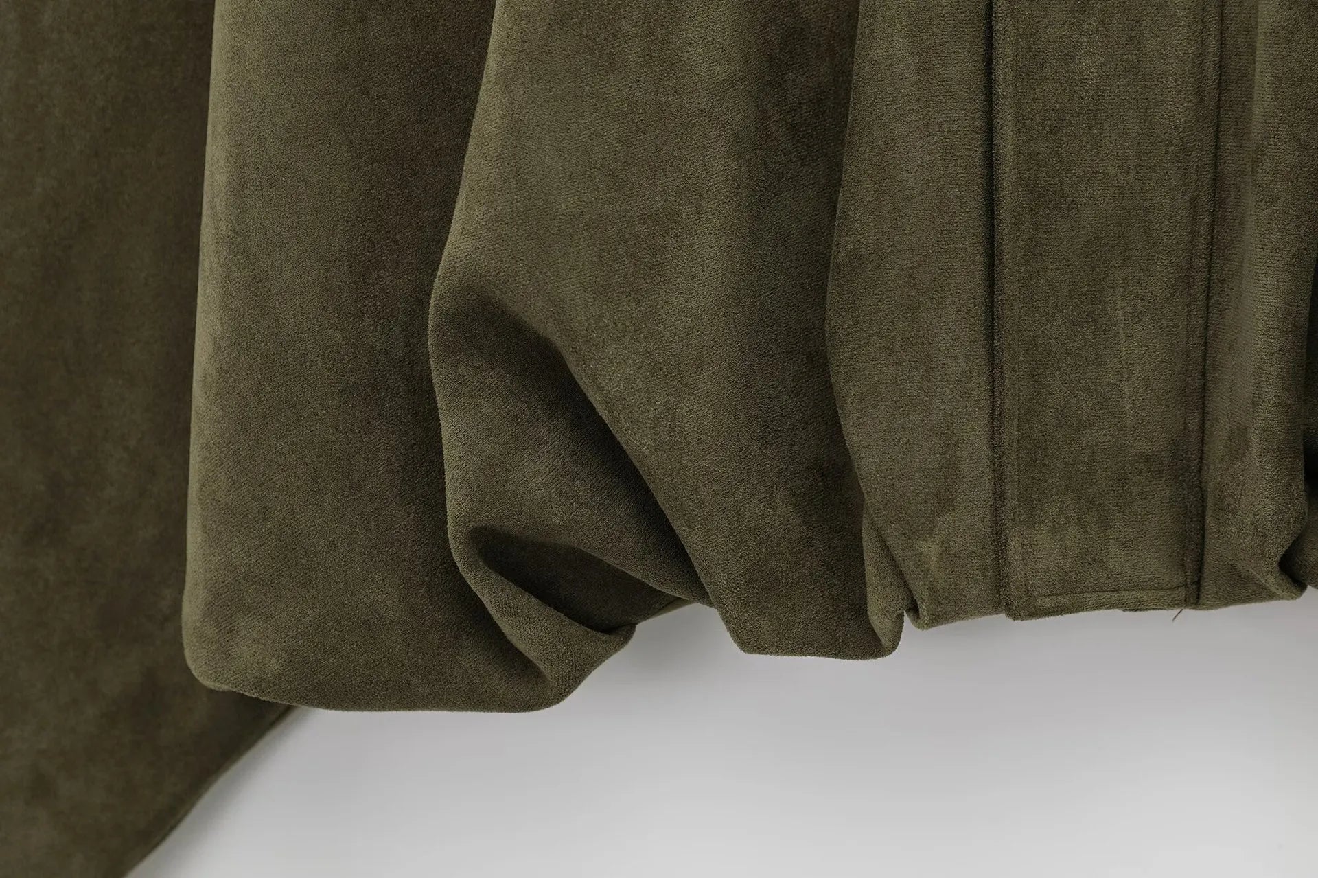 Isla Veste Dame i Suede – Elegant Oversize Jakke med Moderne Snit & Blød Komfort