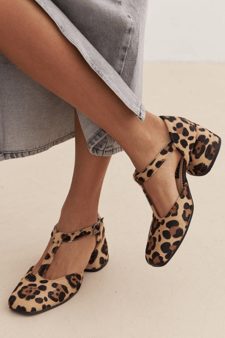LEOPARD T-STRAP BLOCK HÆLE