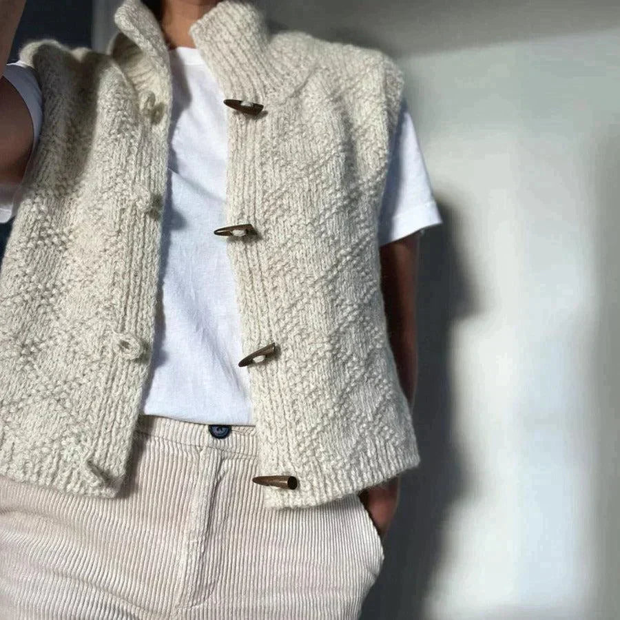 Emma Kvinders Knappet Vest – Elegant Cardigan i Blød Bomuld med Moderne Chic Stil