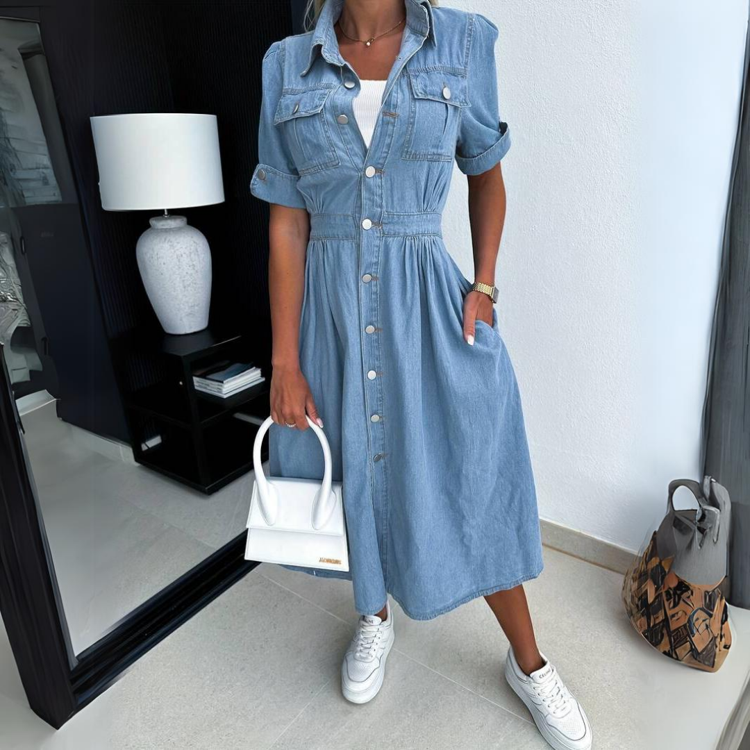 Kortærmet Kjole med Knapper til Kvinder | Ideel til Afslappede eller Formelle Outfits