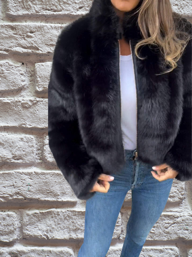 Hiya Kort faux fur jakke til kvinder – Chic frakke med lynlås og pelsdetaljer & varm og komfortabel pasform