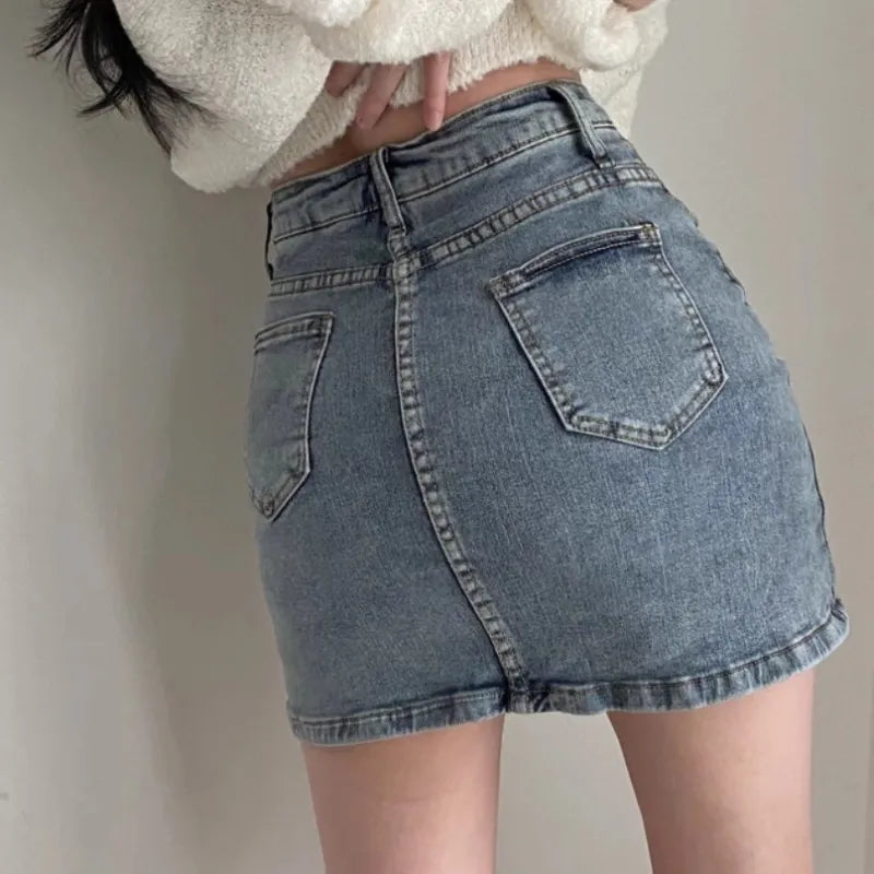 Høj Talje Nederdel med Tætsiddende Snit til Kvinder | Ideel til Afslappede og Festlige Outfits