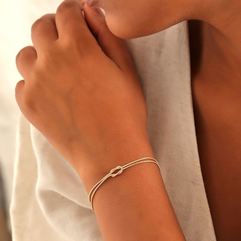Amour | Minimalistisk armbånd kærlighedsknude