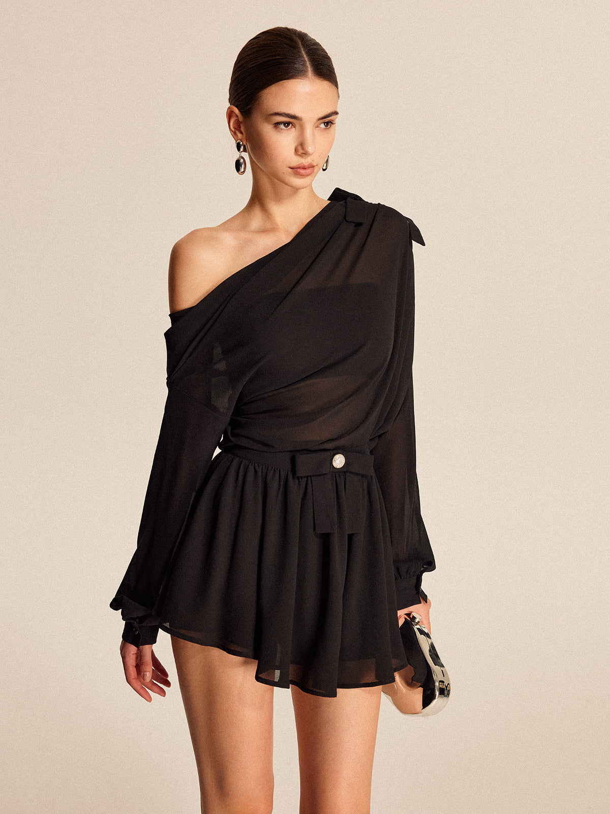 Semi-Gennemsigtig Chiffon One-Shoulder Sløjfedetalje Nederdel Sæt