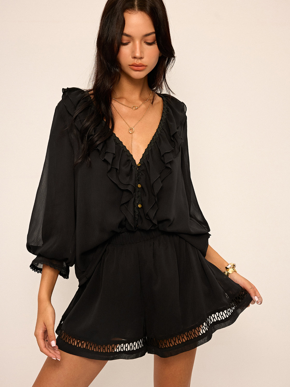 Rynket Knap Chiffon Top og Shorts Sæt