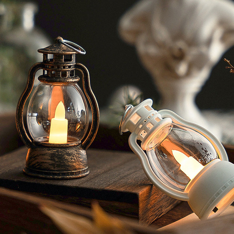 GlowHaven – Vintage LED Bordlampe i Lanterne-stil med Kompakt Design