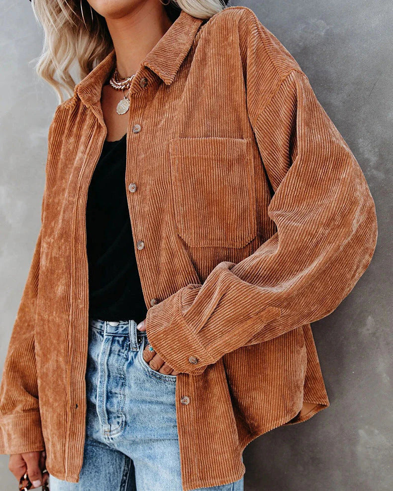 Ainsley Chemise Dame – Casual Vintage Skjorte i Blødt Kordfløjl med Brystlomme