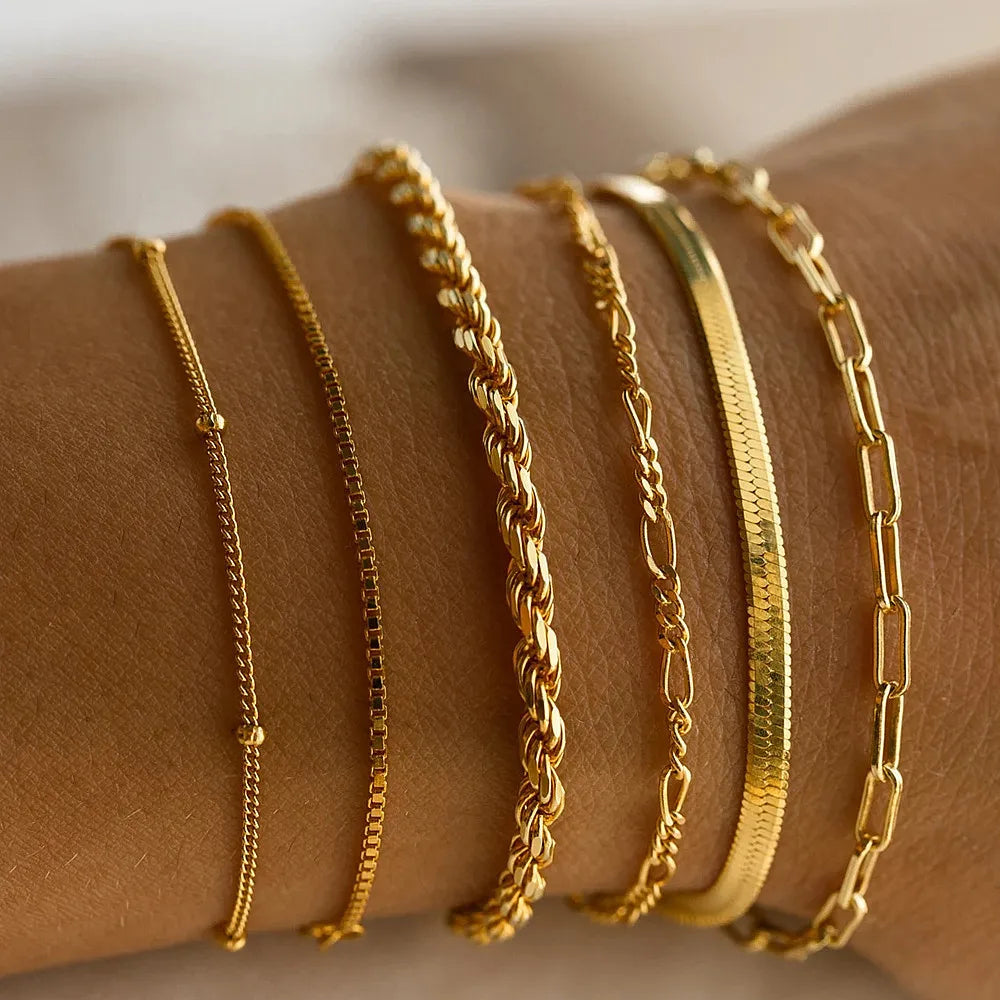 Armbåndssæt "Amélie" – 6-delt, Fint & Lagdelt Design