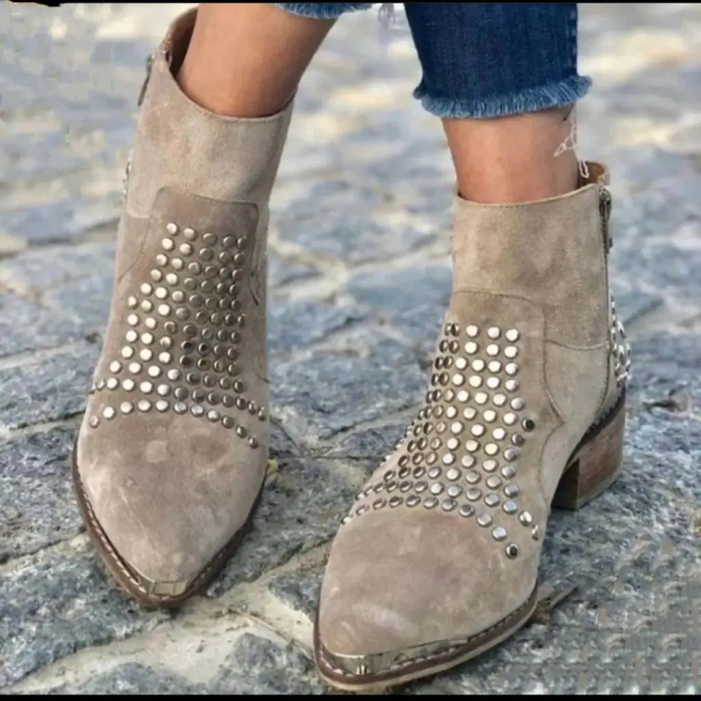 ANKLE STØVLER MED STUDS