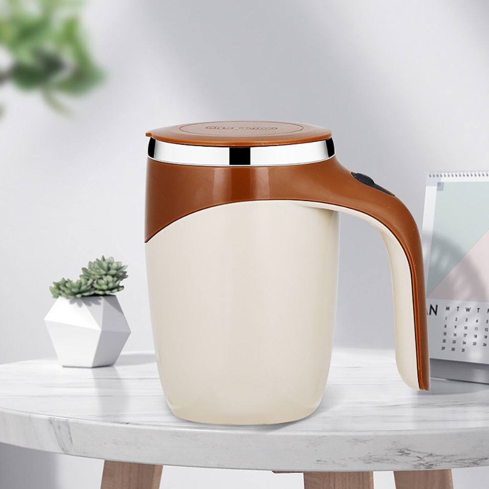 Doven selvoprørende kaffekop
