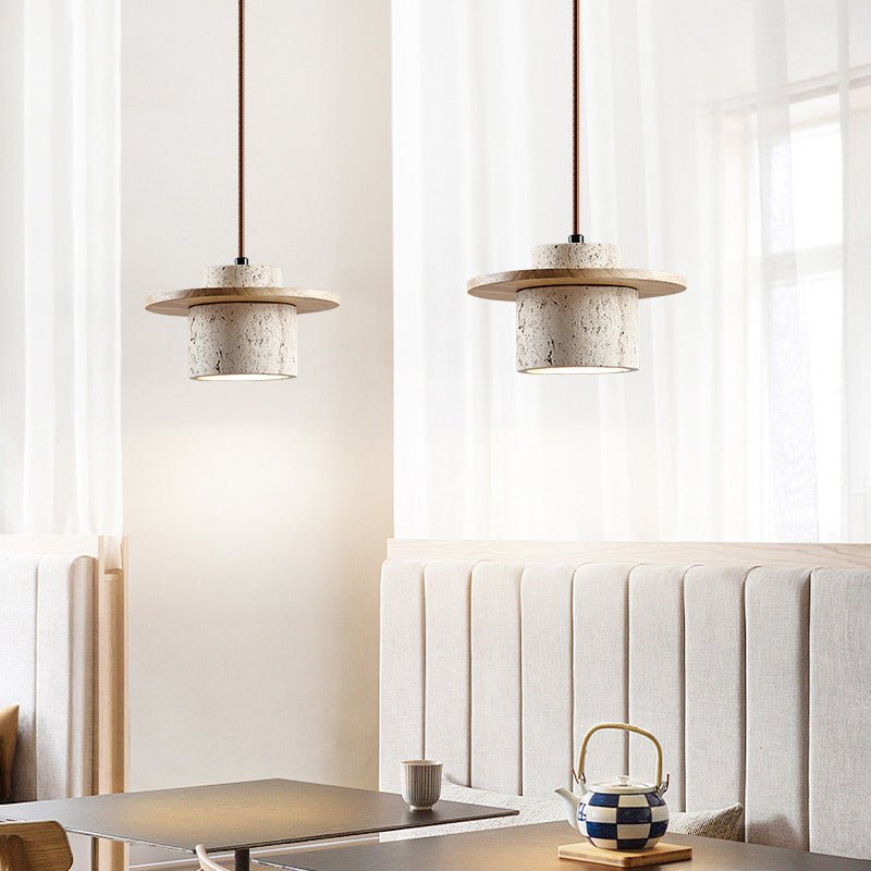 Hængende Lampe i Travertin Design – Unikt og Stilfuldt Belysningsvalg