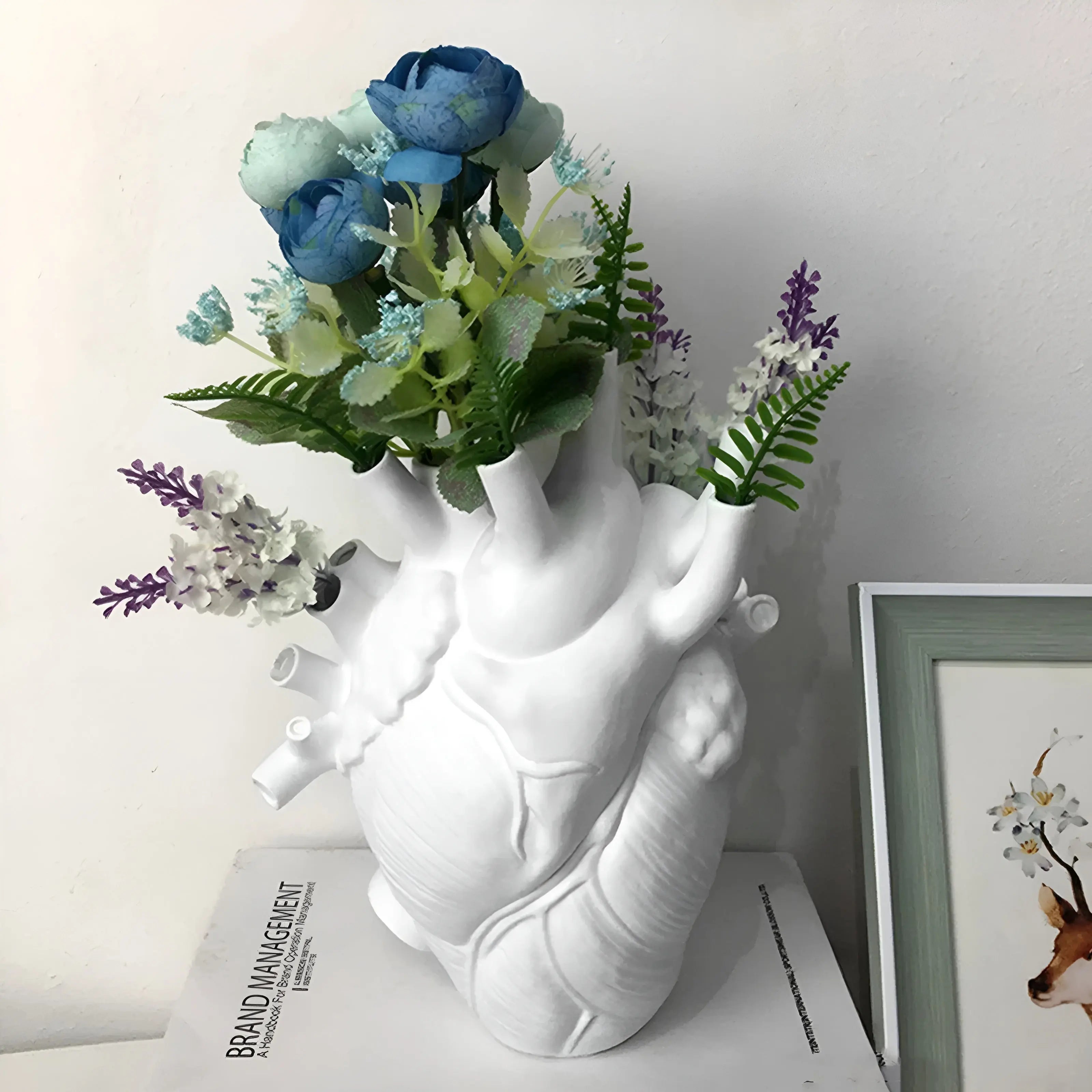 Hjerteformet Vase til Indretning - Unikt Design til Blomsterarrangementer