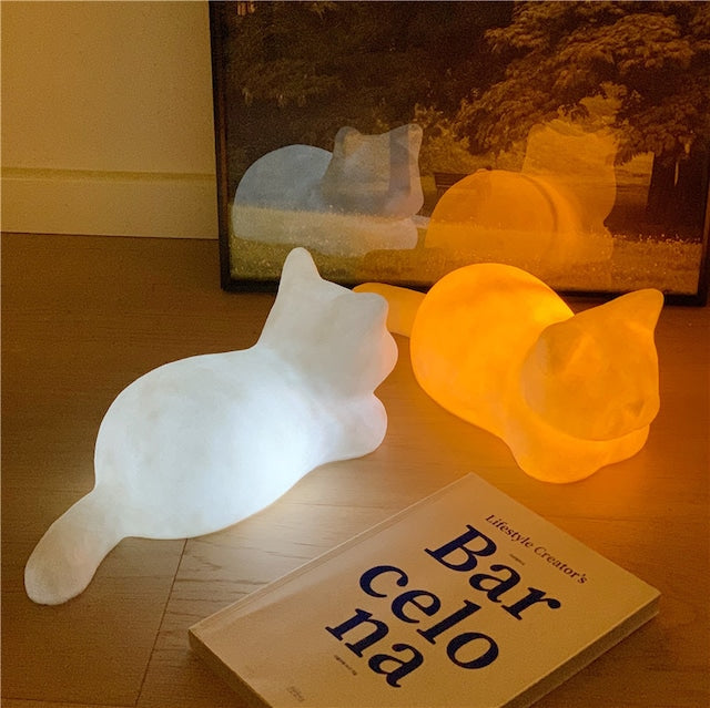 Kattens Natlys PurrLamp Drømmende Design