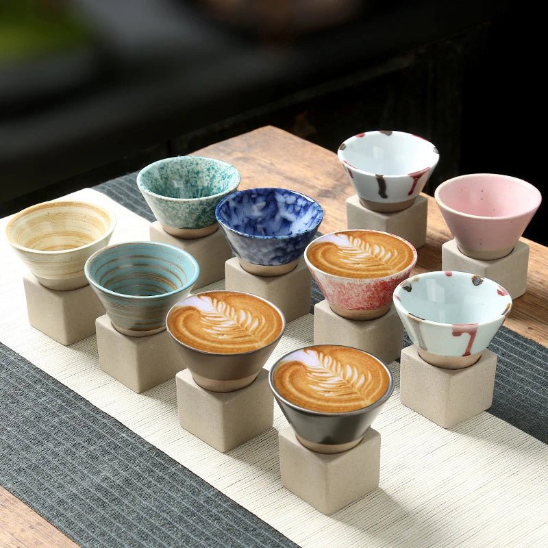 Kegleformet Kaffekrus Kunstnerisk Design