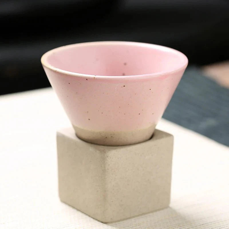 Kegleformet Kaffekrus Kunstnerisk Design