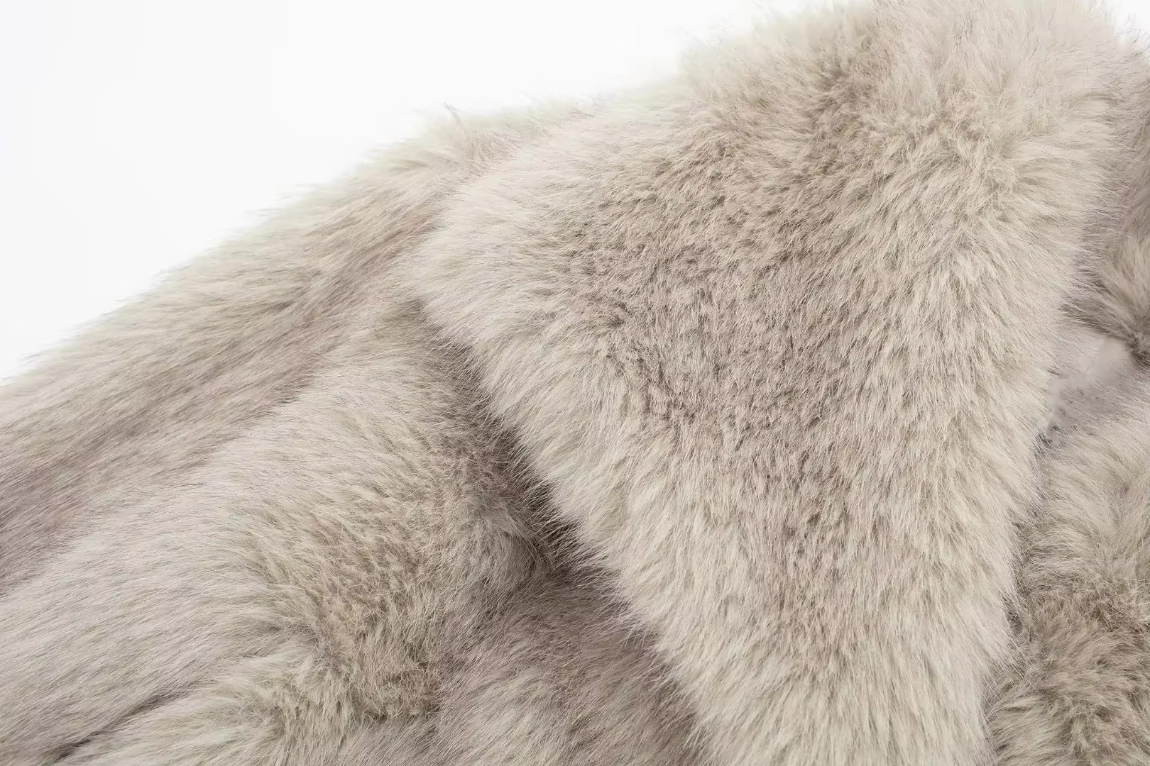 Liliana Manteau Luxe Kvinde – Ultra-Blød Faux Fur Frakke med Elegant Stil til Vinter