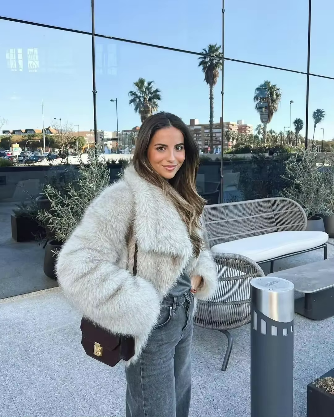 Liliana Manteau Luxe Kvinde – Ultra-Blød Faux Fur Frakke med Elegant Stil til Vinter