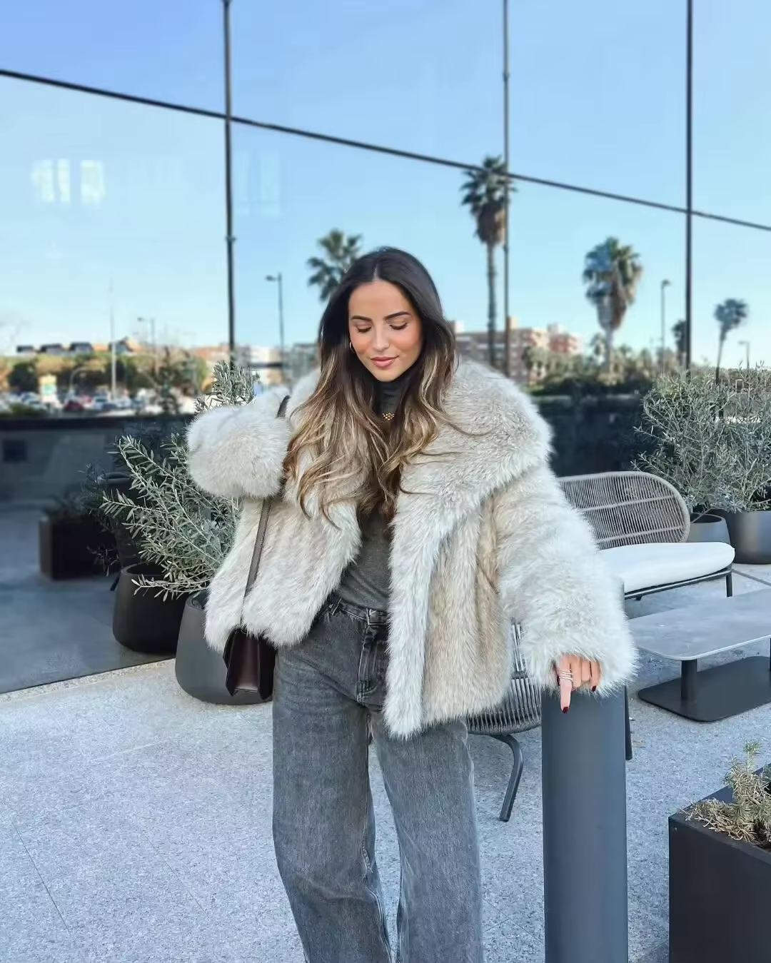 Liliana Manteau Luxe Kvinde – Ultra-Blød Faux Fur Frakke med Elegant Stil til Vinter