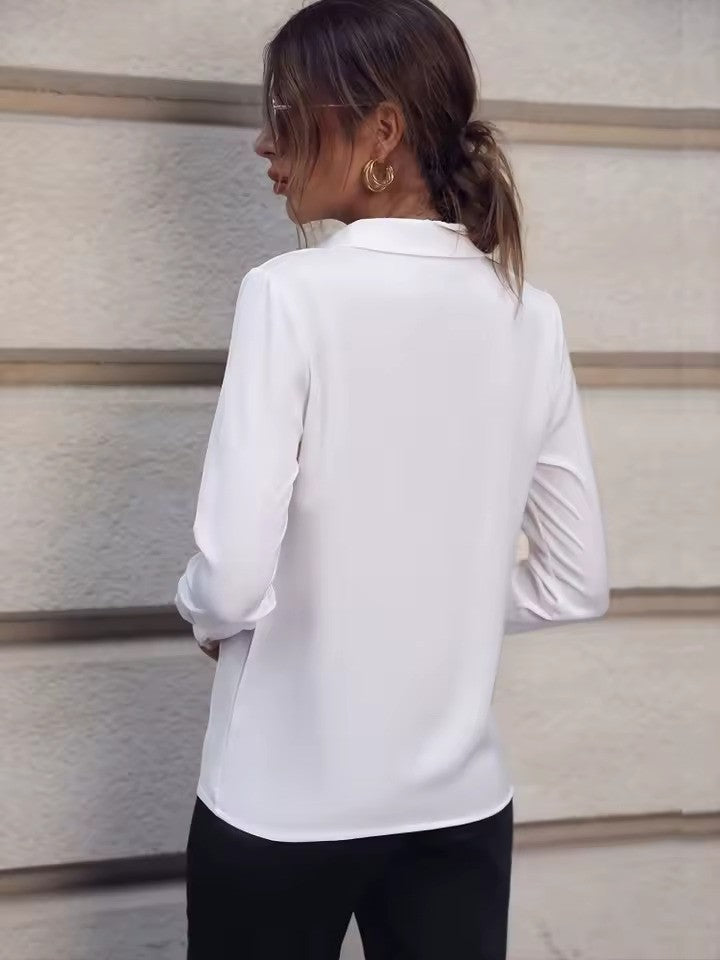 Kvinders Chiffonbluse med Klassisk Krave