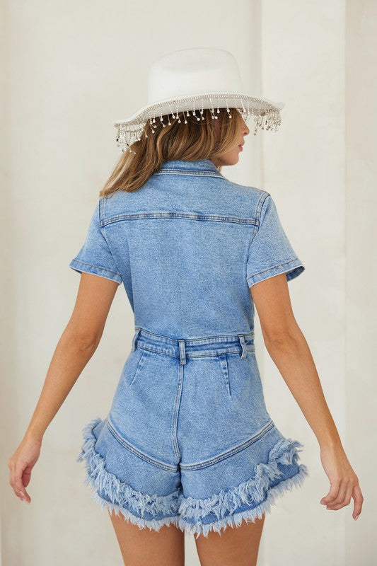 Kvinders Denim Romper Med Knapper Og Frayed Hem