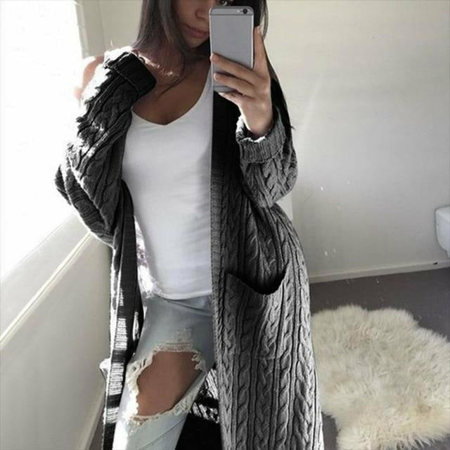 Kvinders Lang Strikket Sweater Tidløs Design
