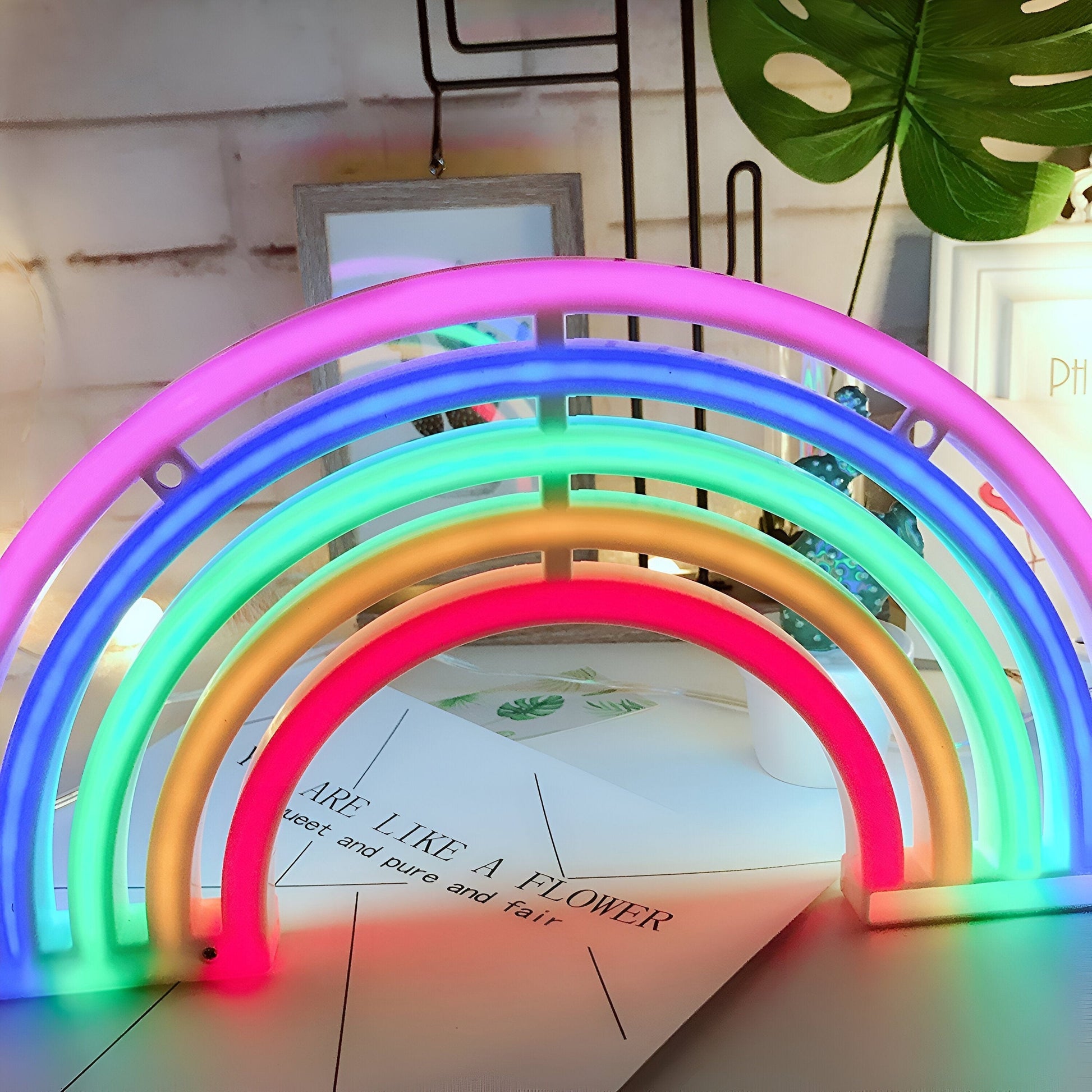 GlowBow - Sødt LED-regnbue-neonskilt til væg- og bordudstilling