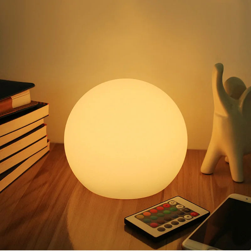 LED Kuglebordslampe med Dynamisk Farveændring