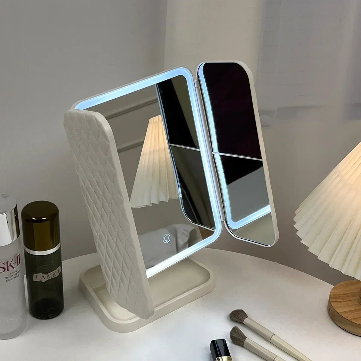 Makeup Spejl med LED-belysning i 3 Farver