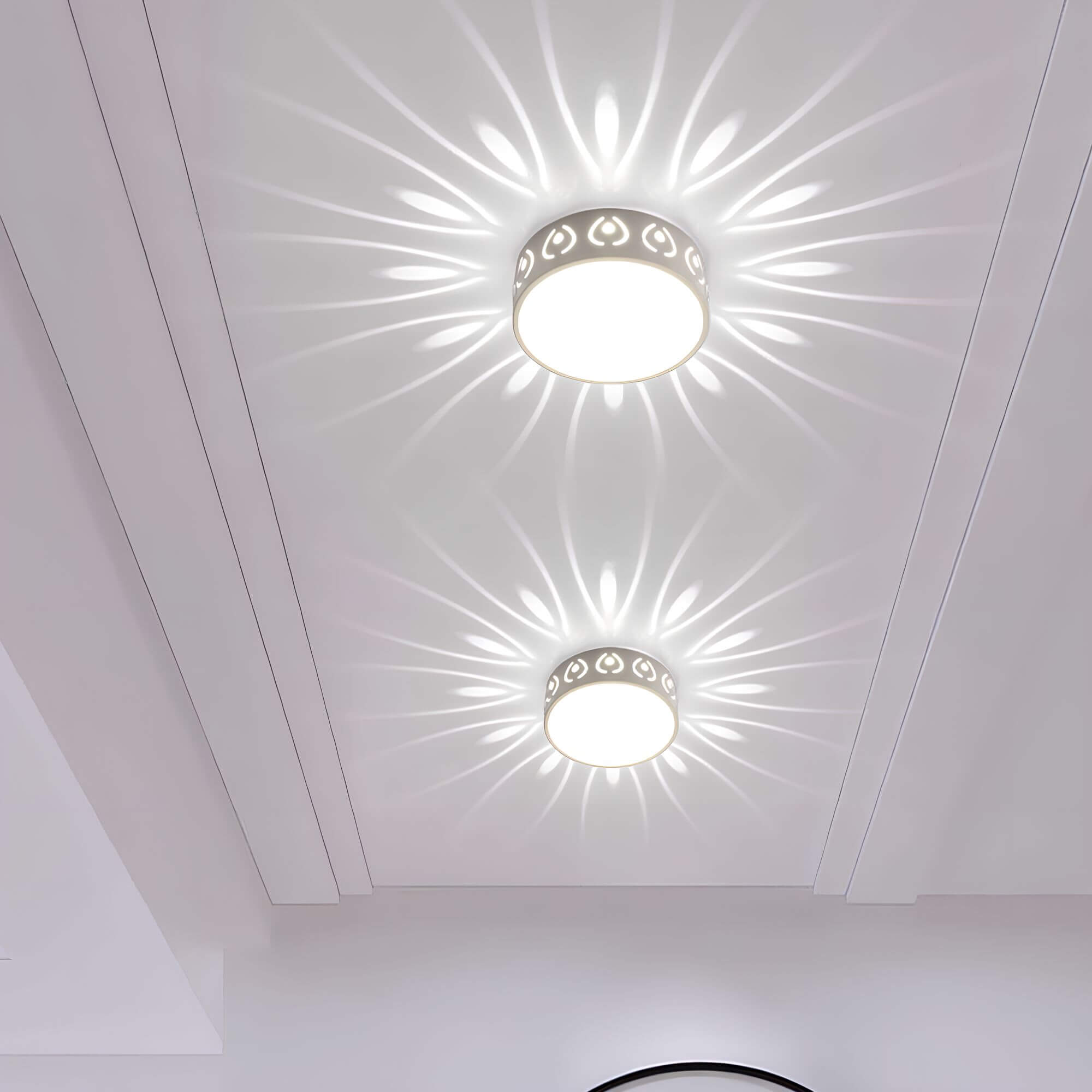 Moderne Loftslampe til Entré og Balkon - Minimalistisk Design med LED Belysning