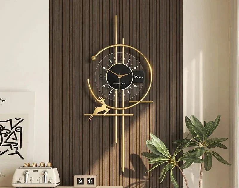 Moderne Vægur med Kunstnerisk Design