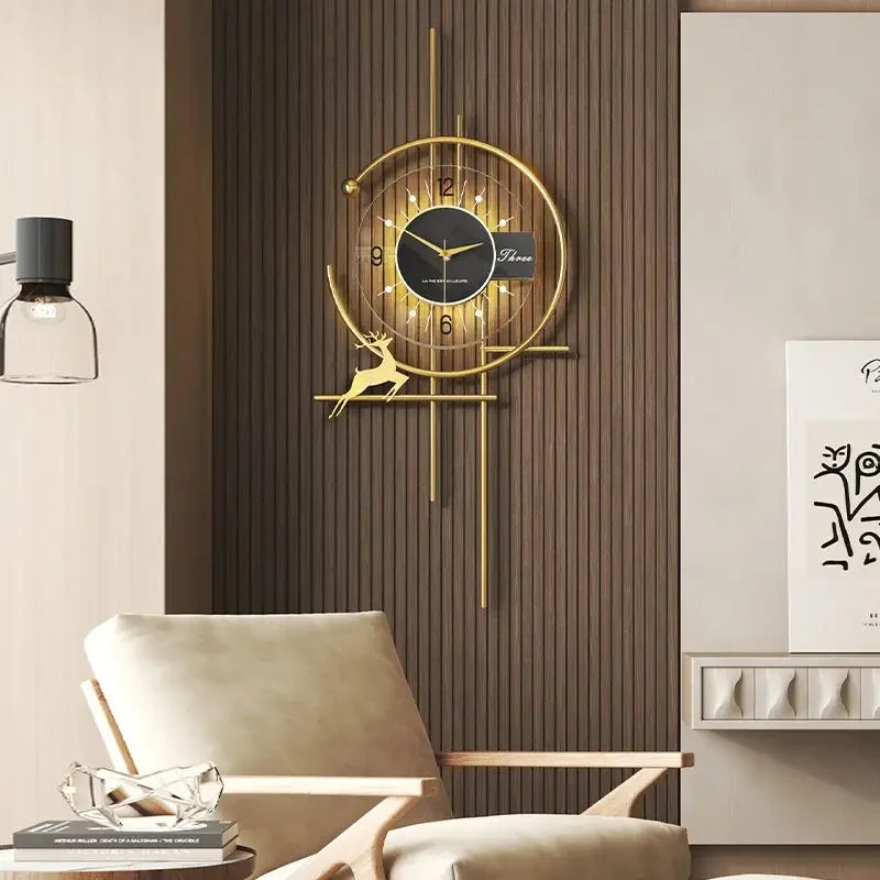 Moderne Vægur med Kunstnerisk Design