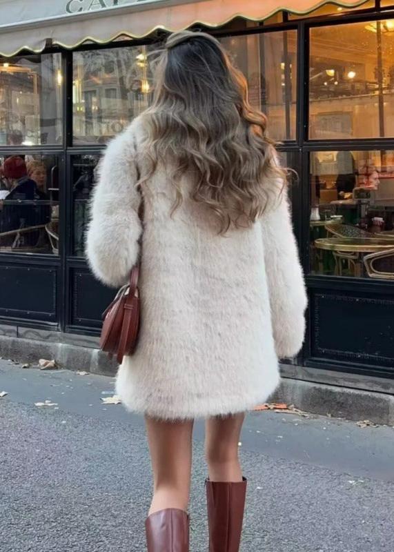 Valerie Vinterfrakke i Falsk Pels til Kvinder – Blød Hvid Jakke med Casual Snit og Oversize Krave