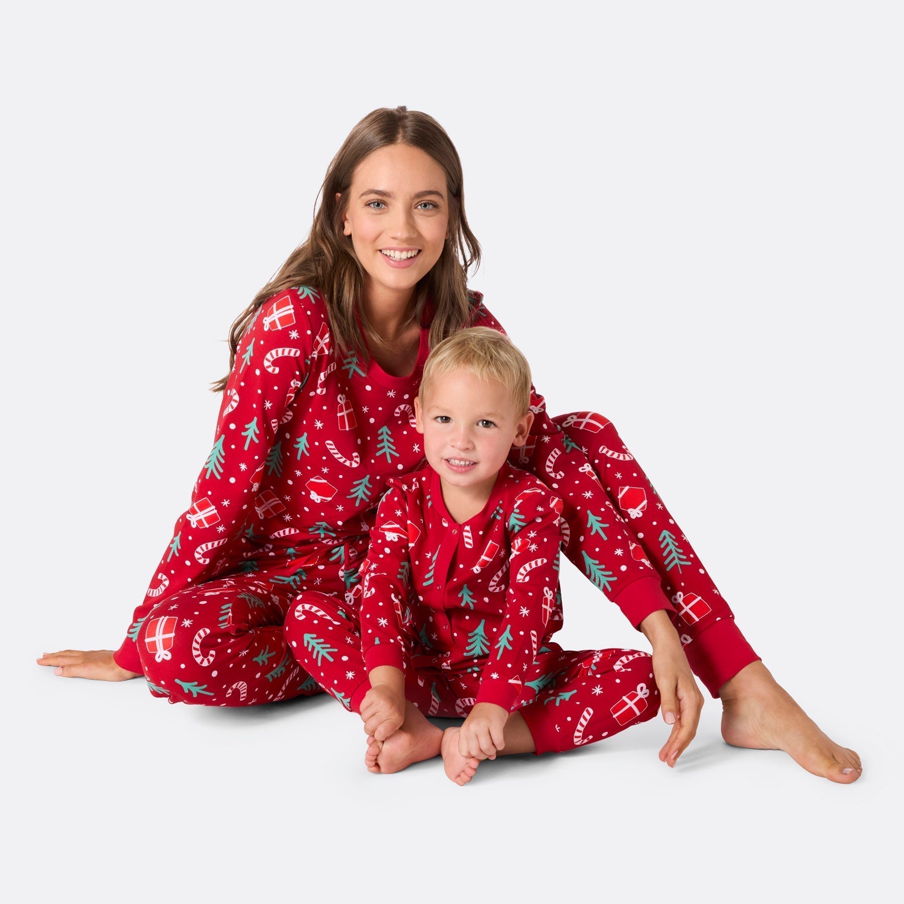 RedJolly | Dame Rød Julemønster Pyjamasæt til Festlig Komfort