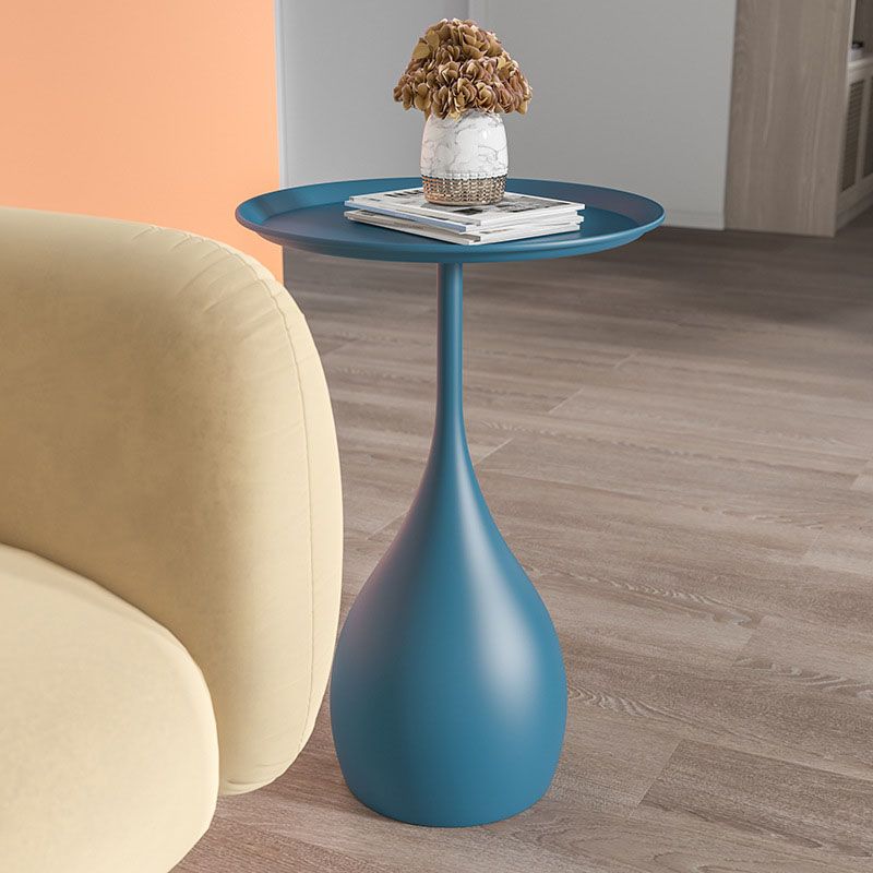 Rundt Metalbord med Fod i Moderne Stil