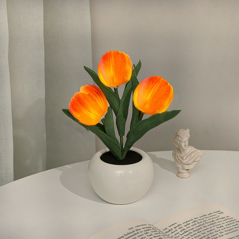 BloomLight LED Tulipan Nattelys – Stemningsfuld Belysning med Naturligt Udseende