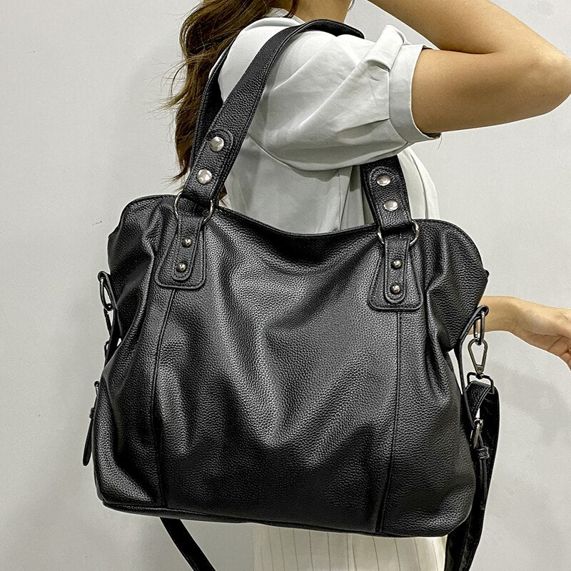 Althea Skuldertaske med Stor Kapacitet – Elegant & Funktionel