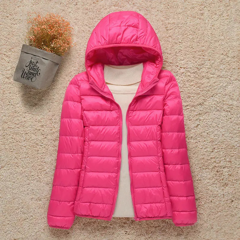 Daphne Mellemsæson Jakke Kvinder – Letvægts Dunjakke med Elegant Hætte & Slim Fit