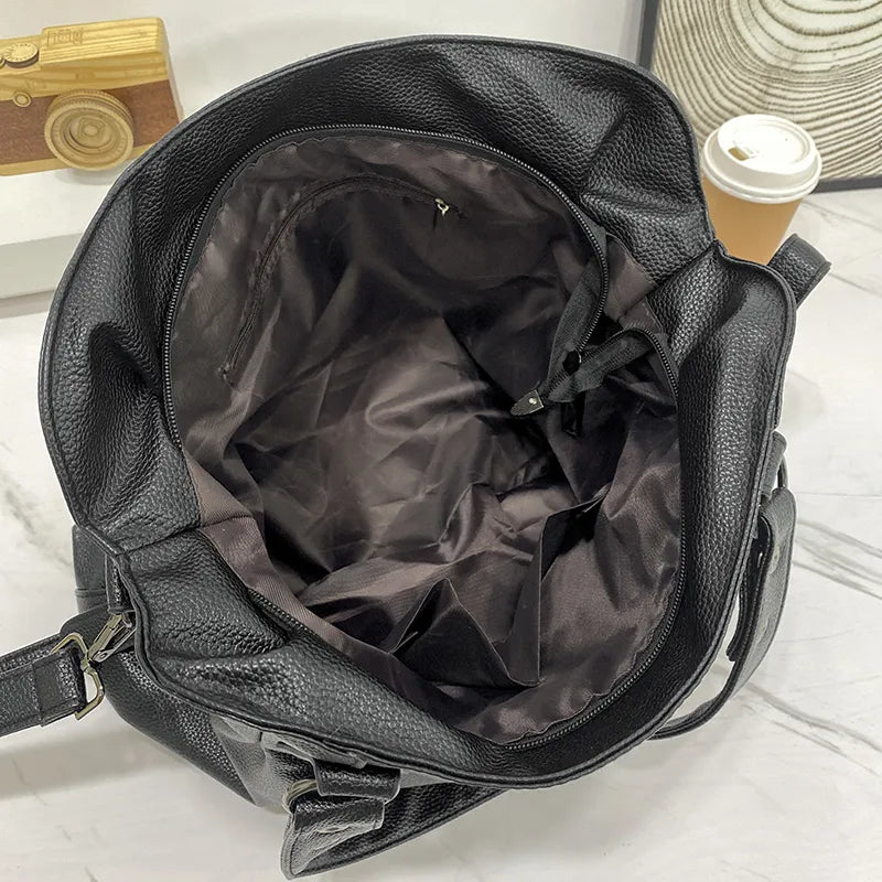 Althea Skuldertaske med Stor Kapacitet – Elegant & Funktionel
