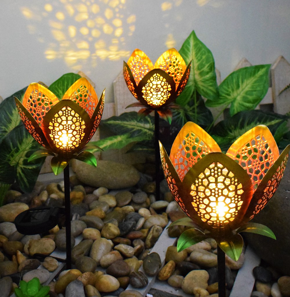 SunlitGlow - Solcelledrevet udendørslampe med automatisk tænd/sluk og langvarigt varmt lys