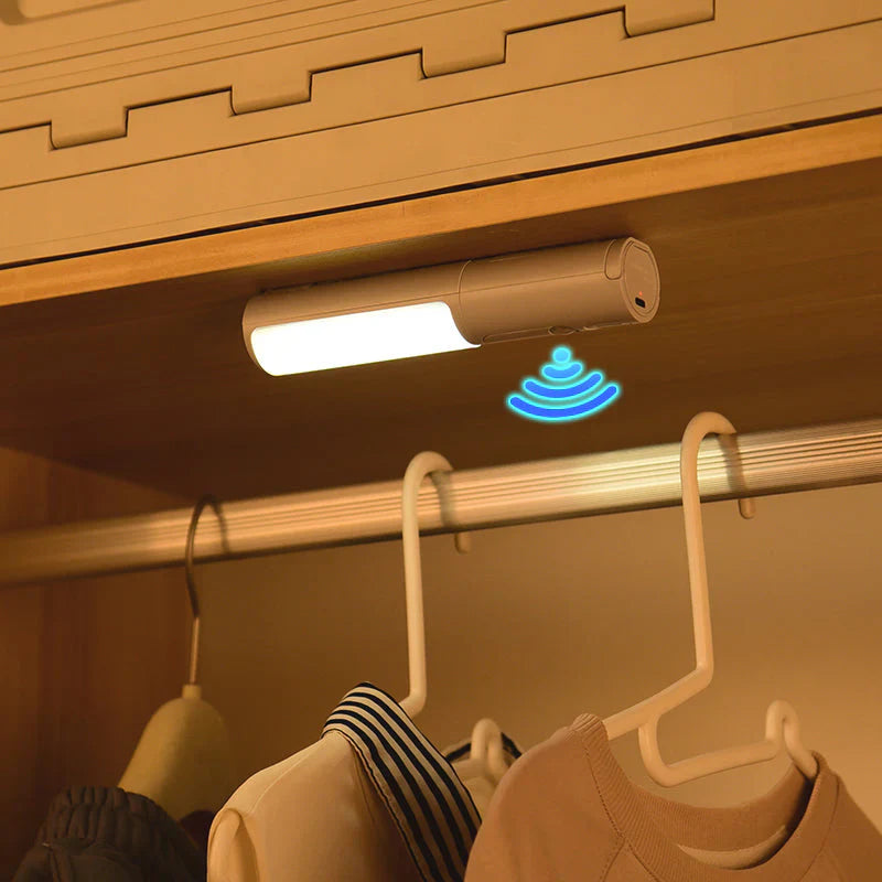 Smart LED Natlampe med Bevægelsessensor