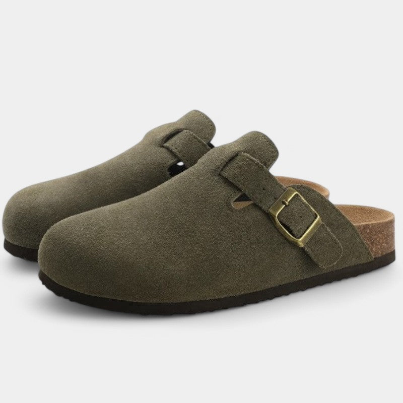 Unisex Suede Klipklapper – Justerbart Rem, Polstret Sål & Skridsikker Bund