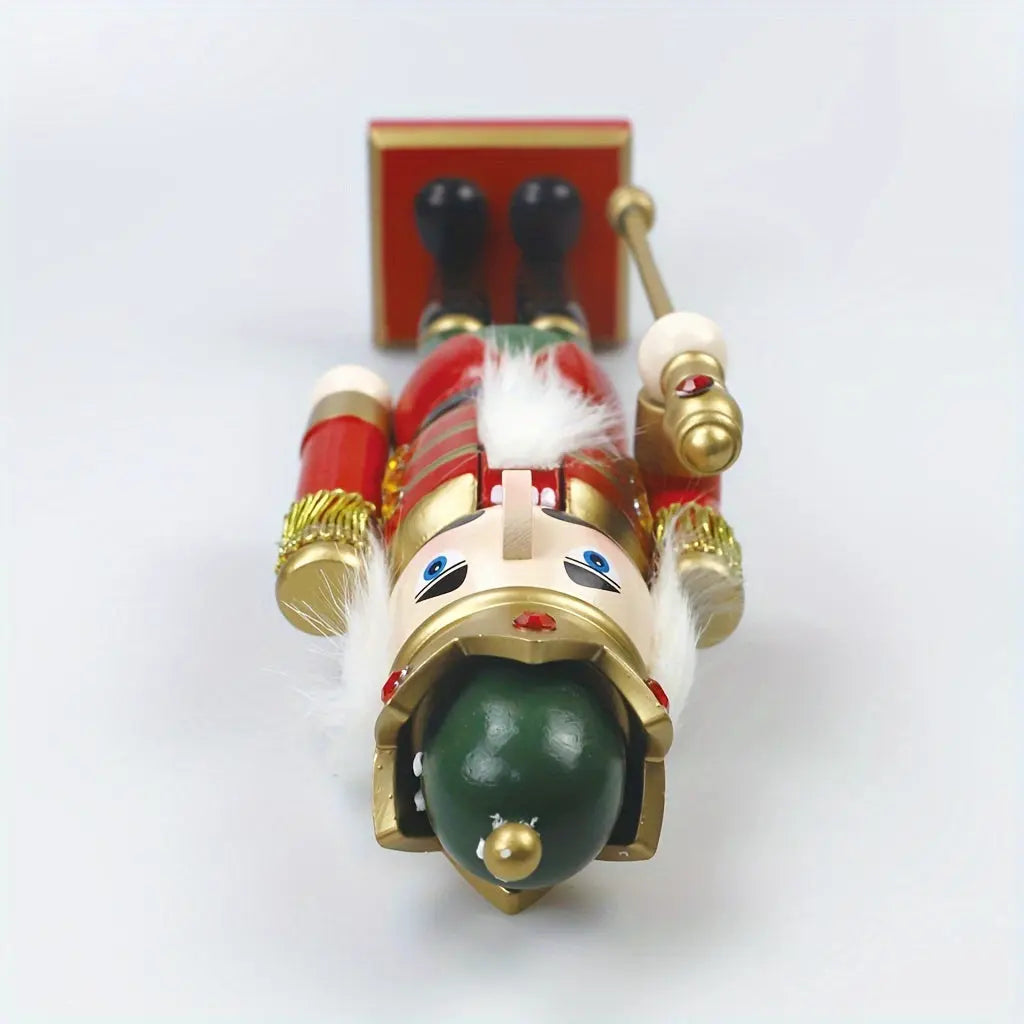Traditionel Nøddeknækker Figur 30 cm