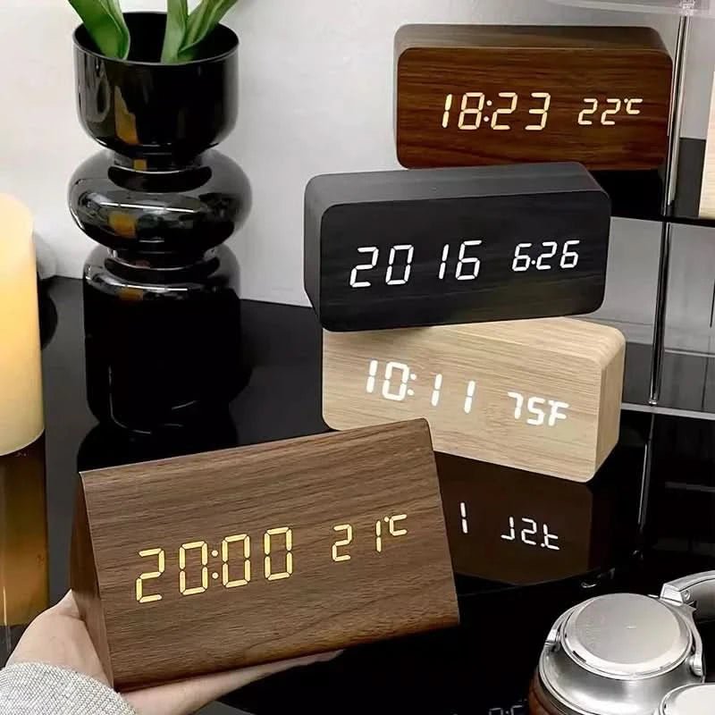 Træeffekt Vækkeur med LED Display